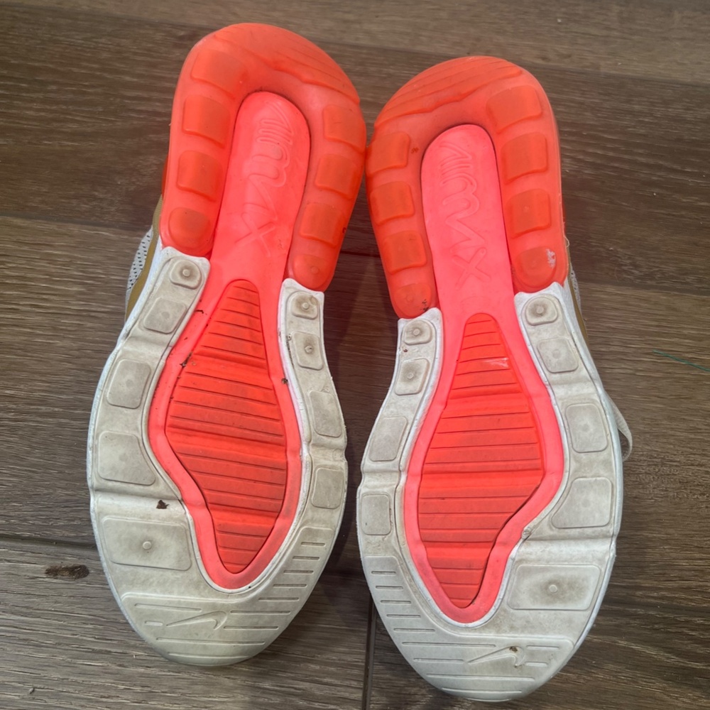 Nike Air Max 270 'Flight Gold" Women's size 9 - Picture 8 of 9